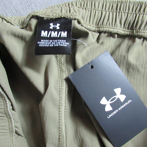Under Armour Pants Womens Medium Green Track Wide Leg Athletic Lightweight NWT - Picture 8 of 10
